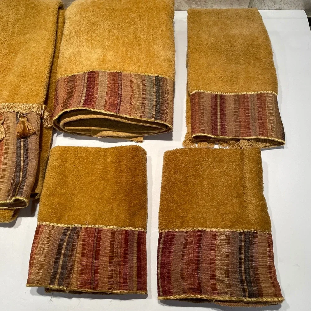 Avanti Linens 5 Piece Towel Set Brown Gold Southwestern Striped Tassels Cotton‎
